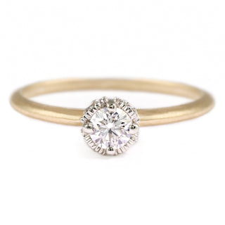 Ribbon Crown Diamond Ring | 18k | 0.25CT